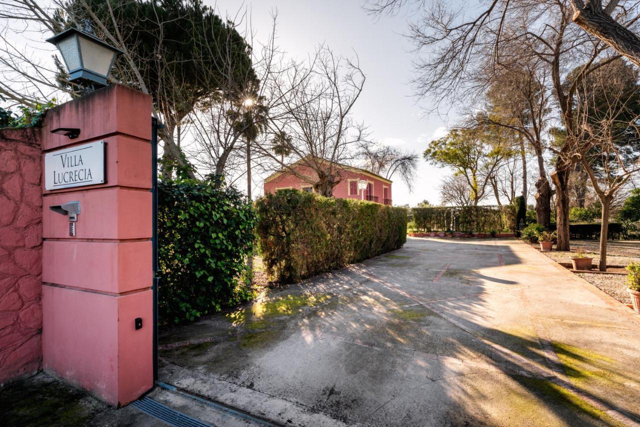 Villa Lucrecia Morón de la Frontera Exteriör bild